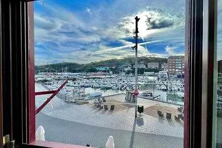 Kai Etxea , El Mismo Puerto De Bermeo Lägenhet 0*,